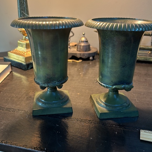 Pair of vintage brass vases - Picture 8 of 15